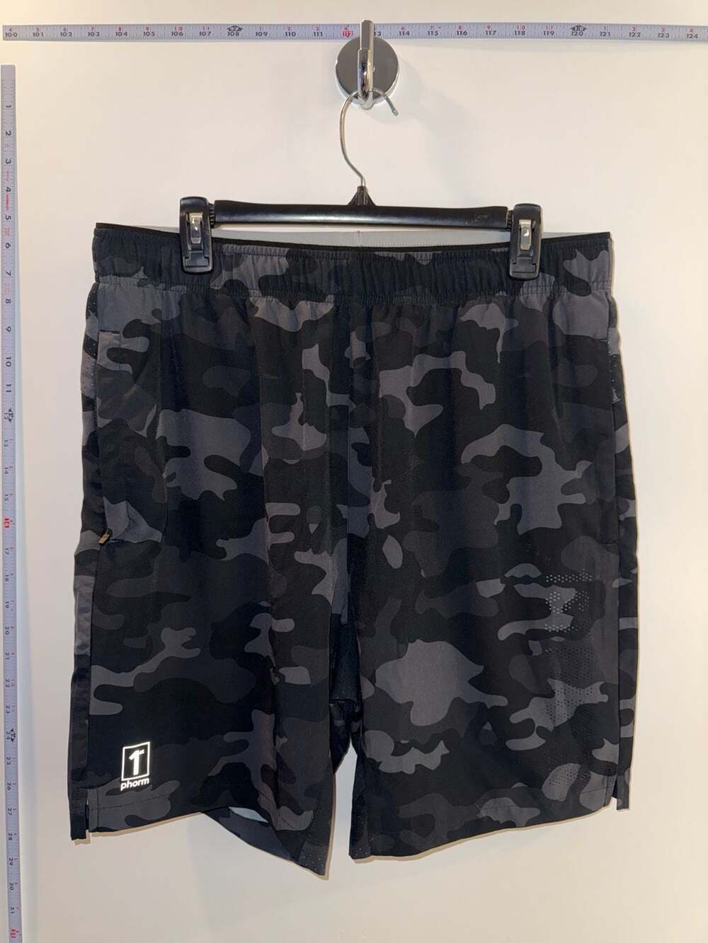 1st Phorm Men's Performance Training Shorts Black Camo Size L